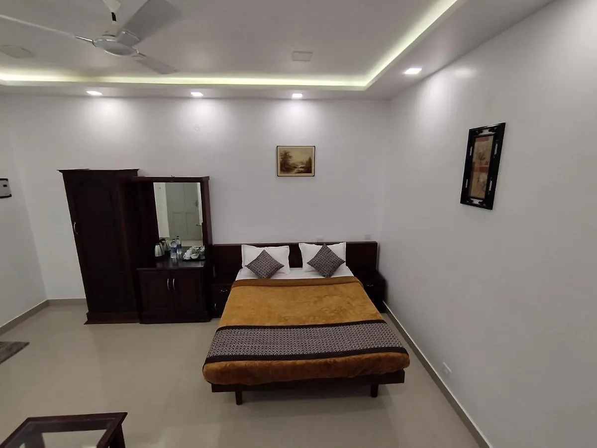 Firefly Resort Kanthalloor 0*,